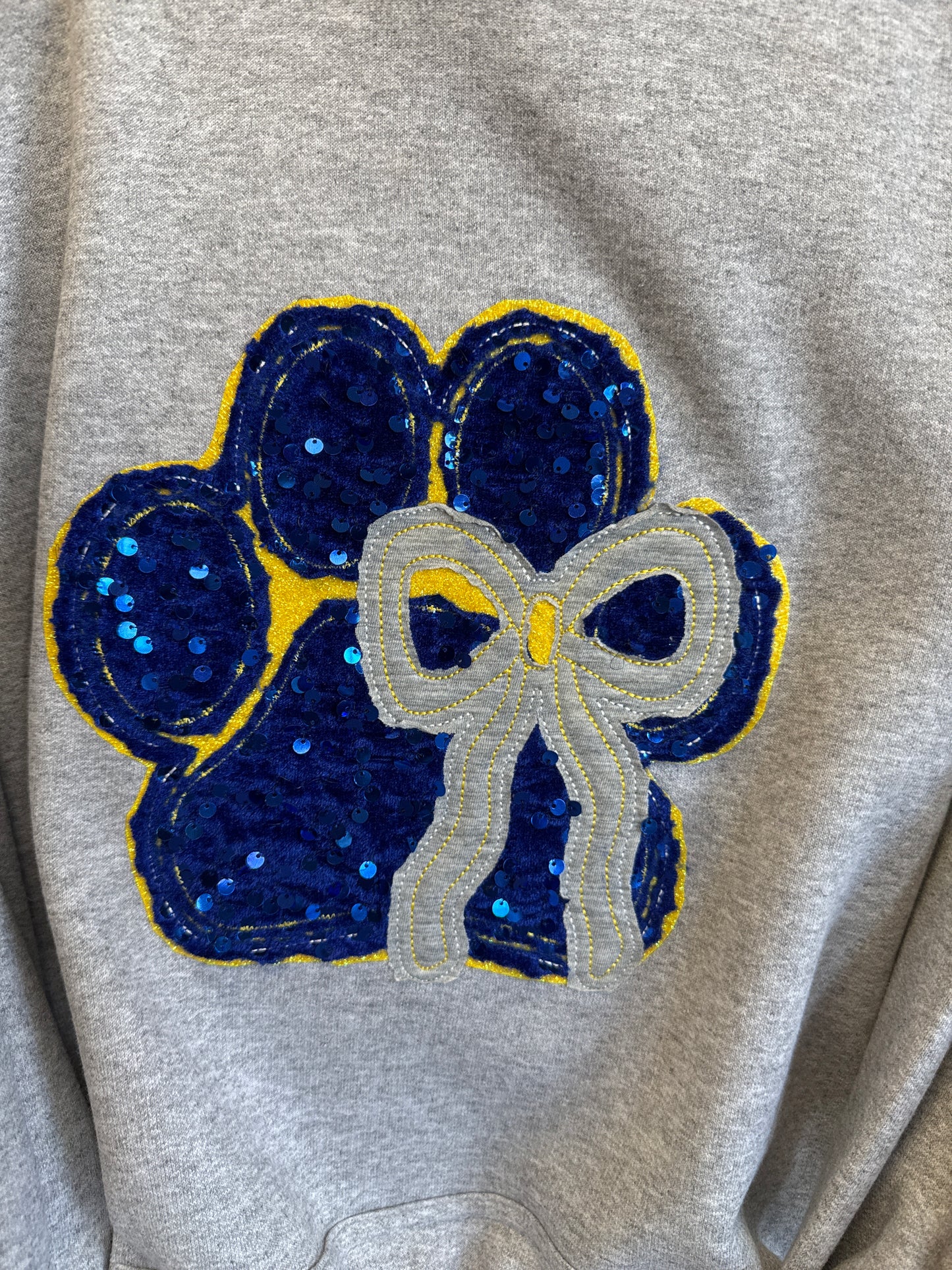 Paw Print Embroidered Appliqué Crewneck Sweatshirt